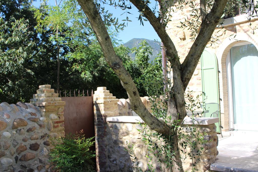 Giardino Degli Ulivi Apartment Caprino Veronese Exterior photo